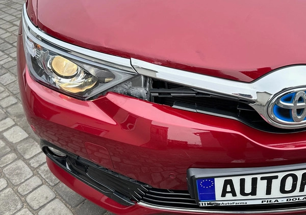 Toyota Auris cena 59900 przebieg: 100400, rok produkcji 2017 z Stąporków małe 781